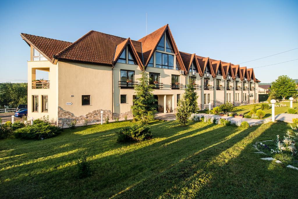 Conacul Archia Hotel Deva Exterior foto