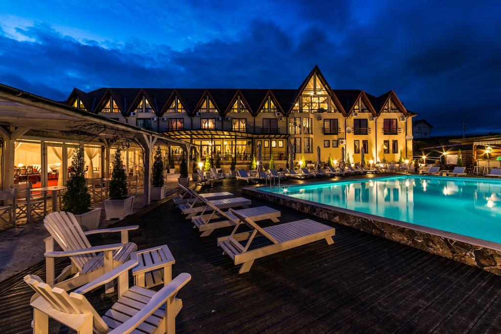 Conacul Archia Hotel Deva Exterior foto