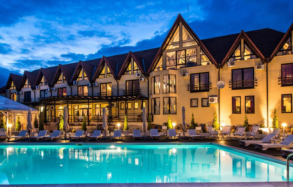 Conacul Archia Hotel Deva Exterior foto