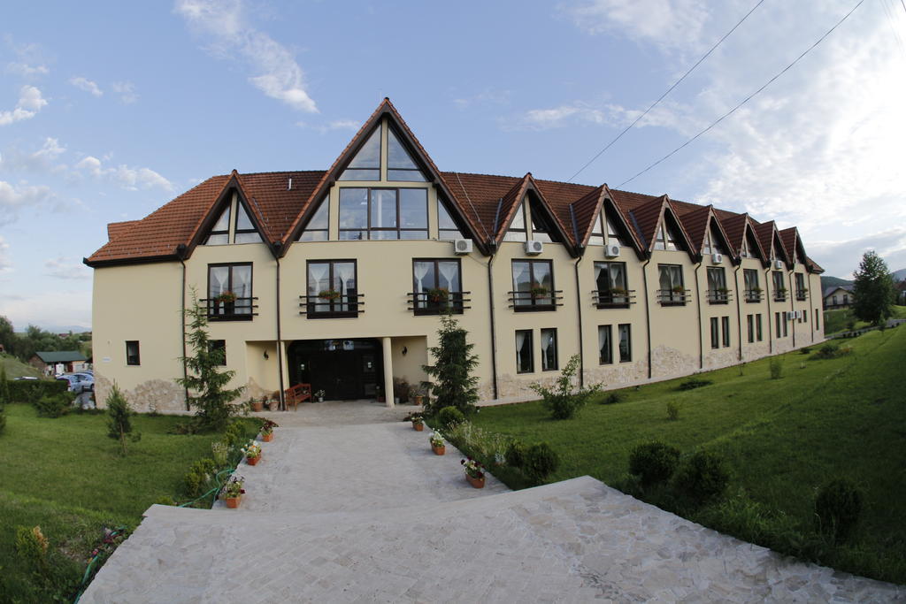 Conacul Archia Hotel Deva Exterior foto